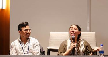 Kaitie Janecke Soltesz and Martín Castillo discuss science writing for kids at No Kidding: The truth about writing for kids’ science media. Photo by Sophie Hartley