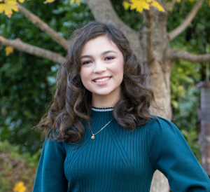 Headshot of Elizabeth Watson